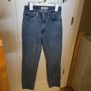 Abercrombie & Fitch Jeans. The 90s Straight Ultra High Rise. Size 24 (00).